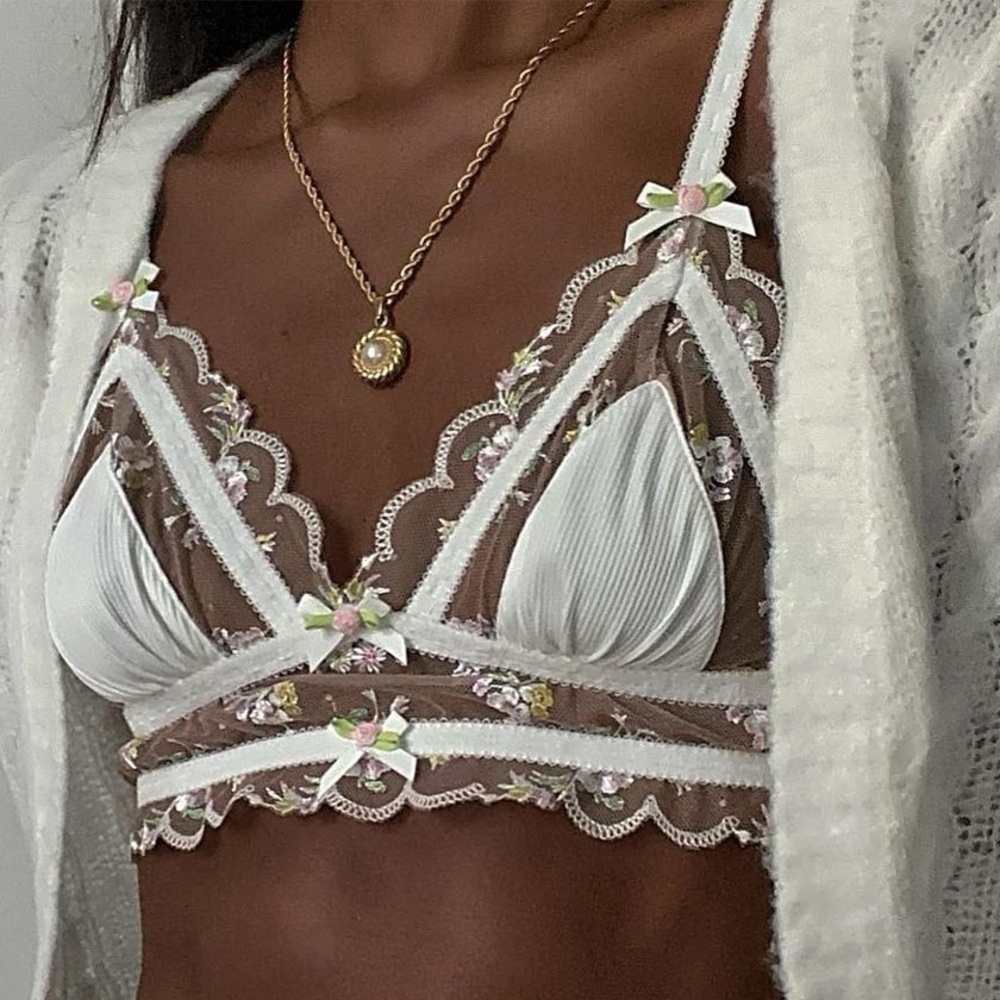 💐 For Love and Lemons 💐 Floral Embroidered Bra